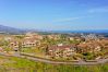 Apartamento en Benahavís - 3-Bedroom Apartment with Sea & Mountain Views