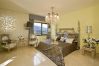 Villa en Marbella - UNIQUE LUXURIOUS AND PALACIAL VILLA