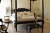 Villa en Marbella - UNIQUE LUXURIOUS AND PALACIAL VILLA