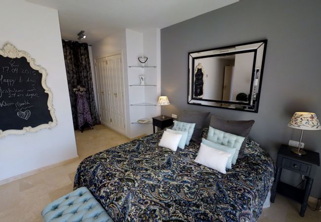 Apartamento en Marbella - Wonderful penthouse  Los  Monteros beach