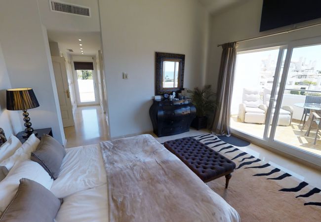 Apartamento en Marbella - Wonderful penthouse  Los  Monteros beach