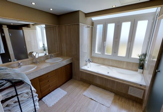 Apartamento en Marbella - Wonderful penthouse  Los  Monteros beach
