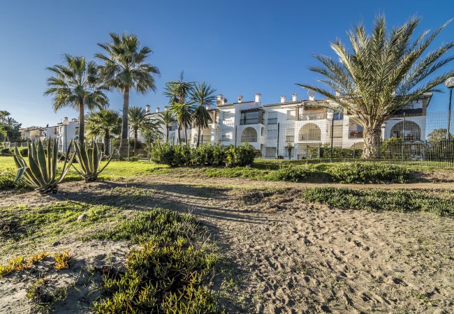 Apartamento en Estepona - HB - Comfortable Beachfront Holiday Apartment