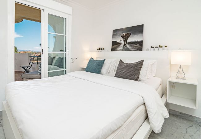 Apartamento en Nueva andalucia - SAT2 - Modern 2 bedroom apartment with ocean view