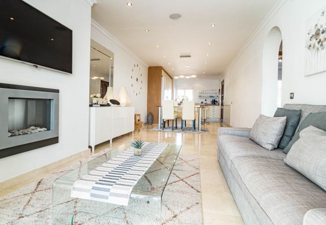Apartamento en Nueva andalucia - AGC28 - Casa Garden Club by Roomservices