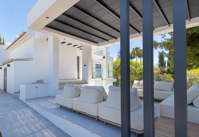 Villa en Marbella - Elegant Villa with sea Views & Pool Marbella