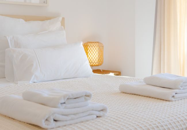 Apartamento en Marbella - Heavenly Views From Frontline Penthouse