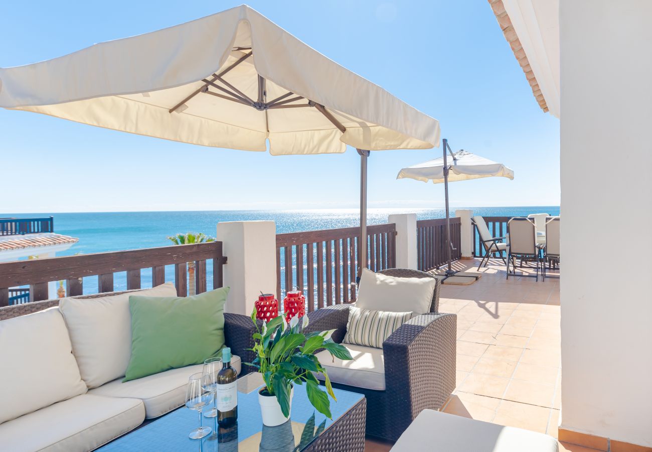 Apartamento en Marbella - Heavenly Views From Frontline Penthouse