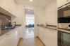 Apartamento en Estepona - Beachside Penthouse with Rooftop Terrace & Pool