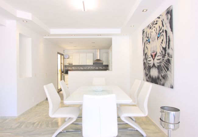 Apartamento en Marbella - 1108 MODERN BEACH PENTHOUSE