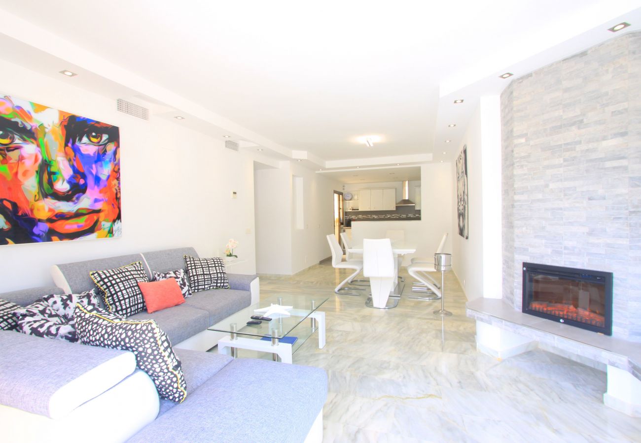 Apartamento en Marbella - MODERN BEACH PENTHOUSE