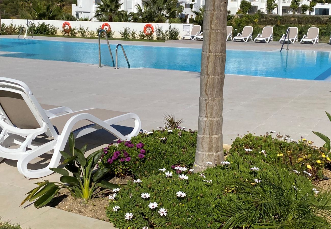 Apartamento en Casares - Elegant 2-Bedroom Apartment | Alcazaba Lagoon 1112