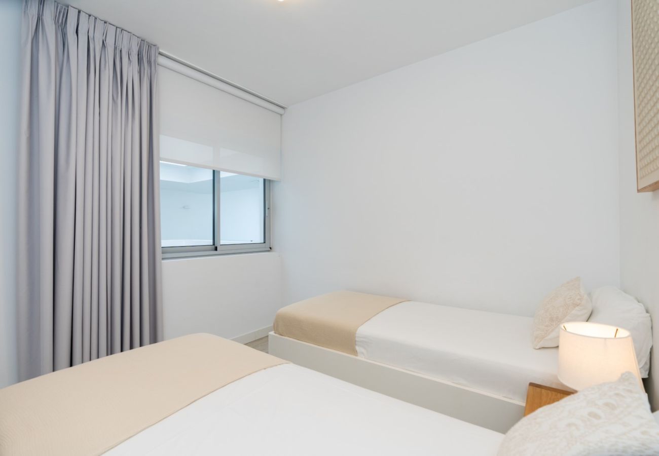 Apartamento en Casares - Elegant 2-Bedroom Apartment | Alcazaba Lagoon 1112