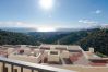 Apartamento en Marbella - Luxurious Penthouse with Spa Amenities