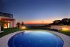 Apartamento en Marbella - Luxurious Penthouse with Spa Amenities