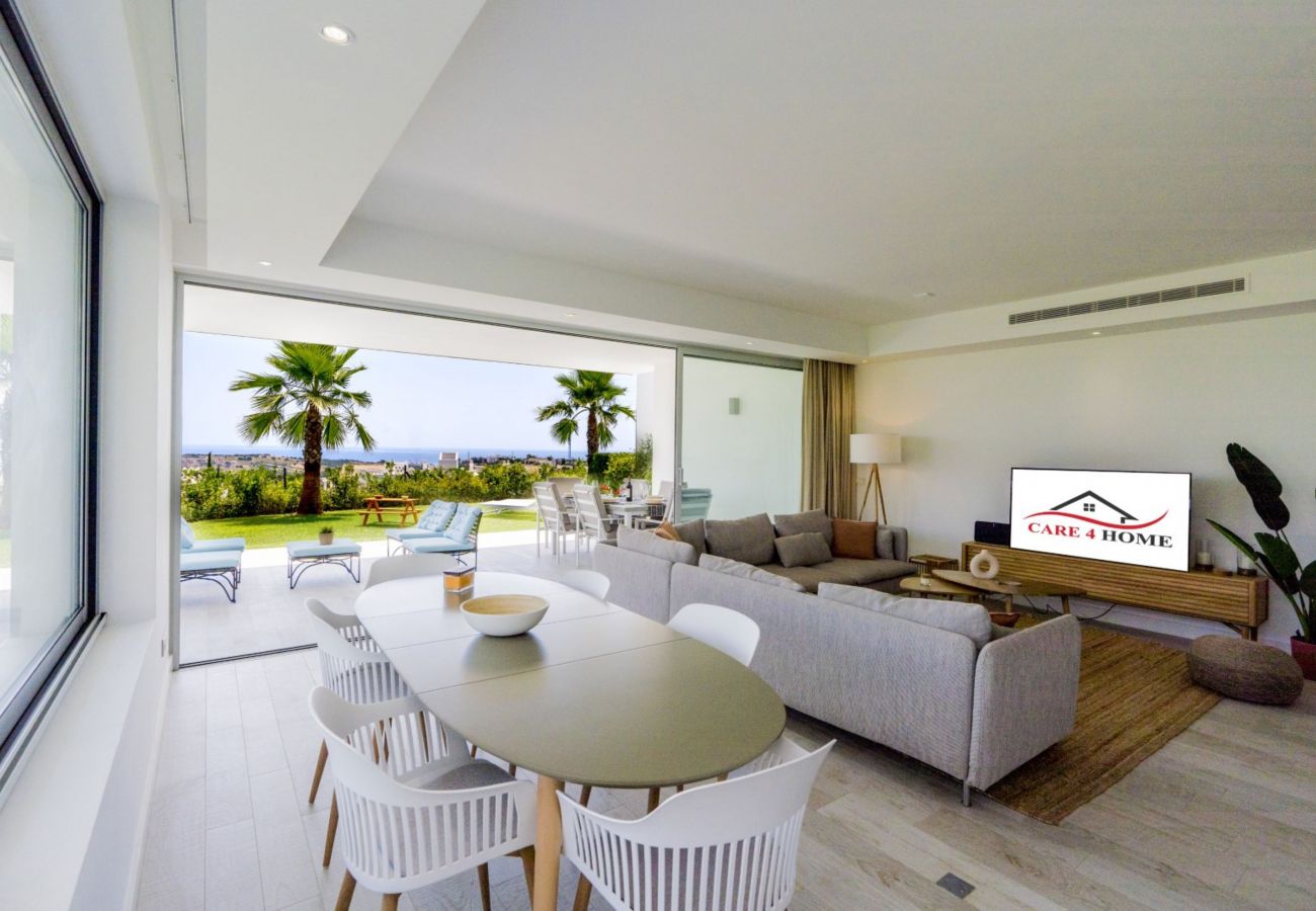 Apartamento en Casares - Stylish 3-Bed Apartment | Alcazaba Lagoon (1204)