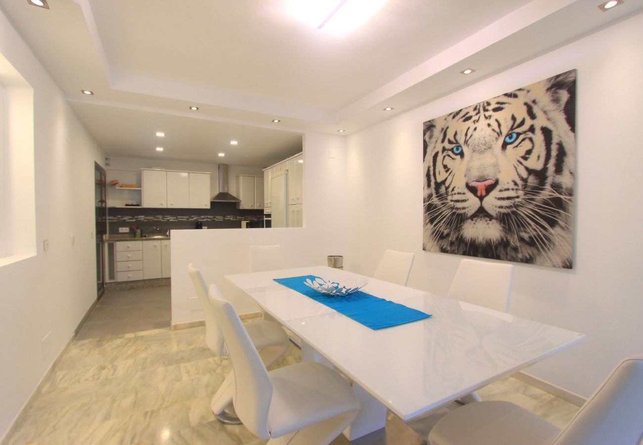 Apartamento en Marbella - 1108 Elegant Golden Beach Apartments with sea View