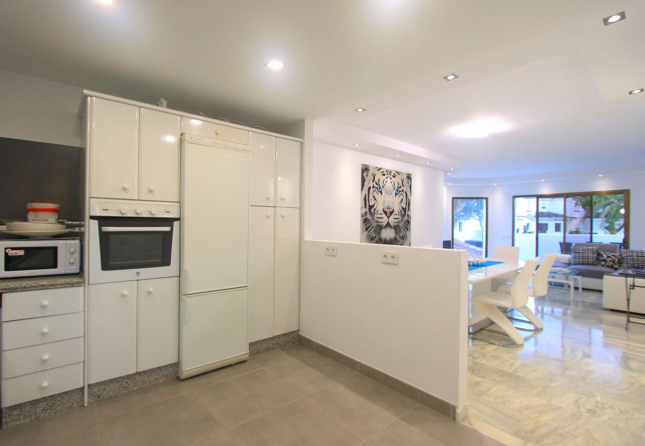 Apartamento en Marbella - 1108 Elegant Golden Beach Apartments with sea View