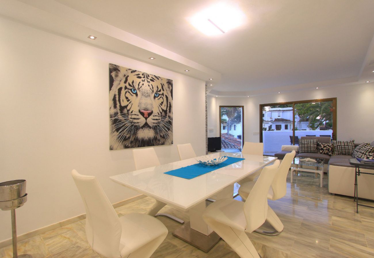 Apartamento en Marbella - 1108 Elegant Golden Beach Apartments with sea View