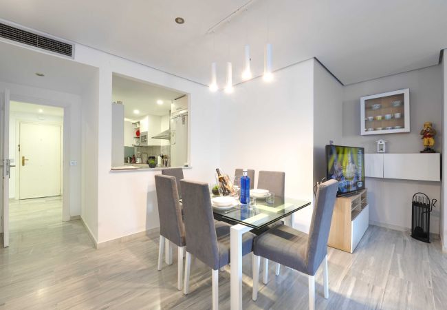 Apartamento en Marbella - 2033 Beachfront Family Apartment on Golden Beach