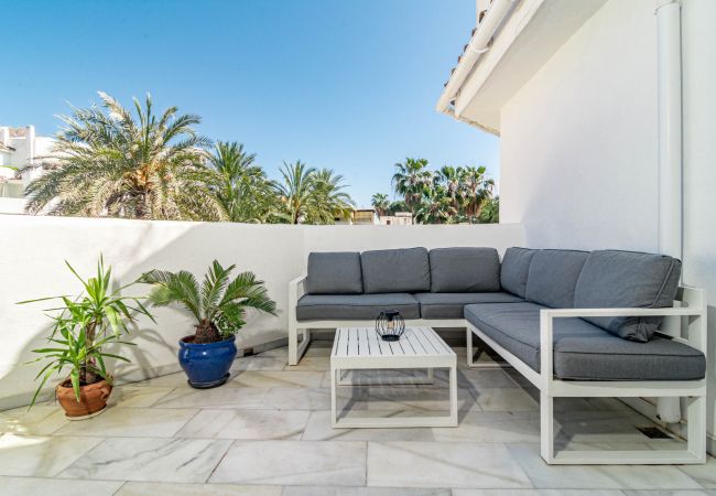 Apartamento en Marbella - GBH - Casa Golden beach by Roomservices