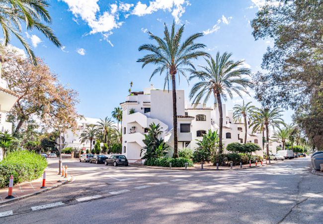 Apartamento en Marbella - GBH - Casa Golden beach by Roomservices