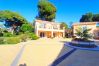 Villa en Estepona - 1072 Beachfront El Paraiso Retreat with Pool & BBQ