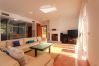 Villa en Estepona - 1072 Beachfront El Paraiso Retreat with Pool & BBQ