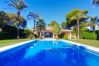 Villa en Estepona - 1072 Beachfront El Paraiso Retreat with Pool & BBQ