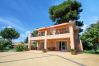 Villa en Estepona - 1072 Beachfront El Paraiso Retreat with Pool & BBQ