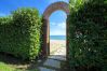Villa en Estepona - 1072 Beachfront El Paraiso Retreat with Pool & BBQ