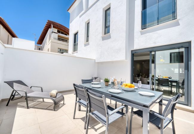 Casa adosada en Estepona - 3023 Modern Townhouse Oldtown Cancelada/Estepona