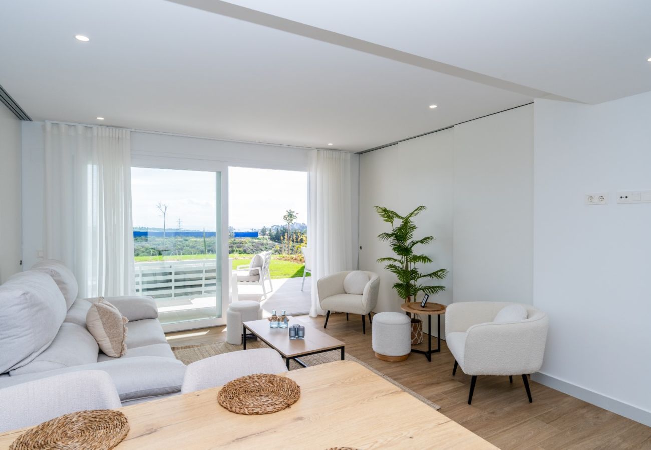 Apartamento en Casares - Stylish Garden Apt - ALCAZABA LAGOON (1901)