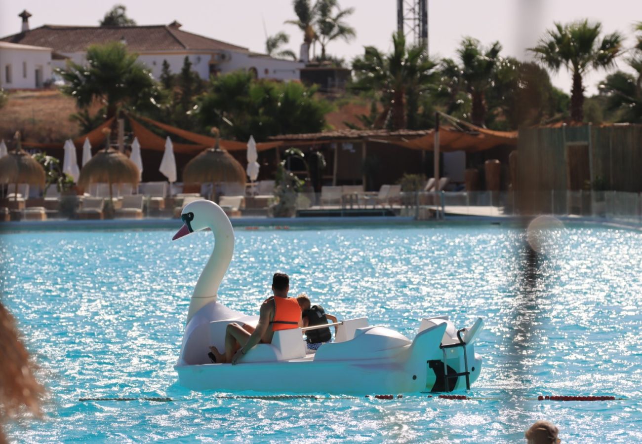 Apartamento en Casares - Stylish Garden Apt - ALCAZABA LAGOON (1901)