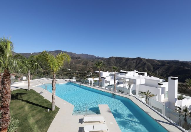 Apartamento en Ojen - 3059 Luxury Escape with Sea Views in Palo Alto