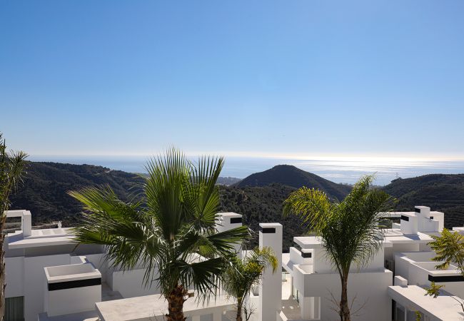 Apartamento en Ojen - 3059 Luxury Escape with Sea Views in Palo Alto