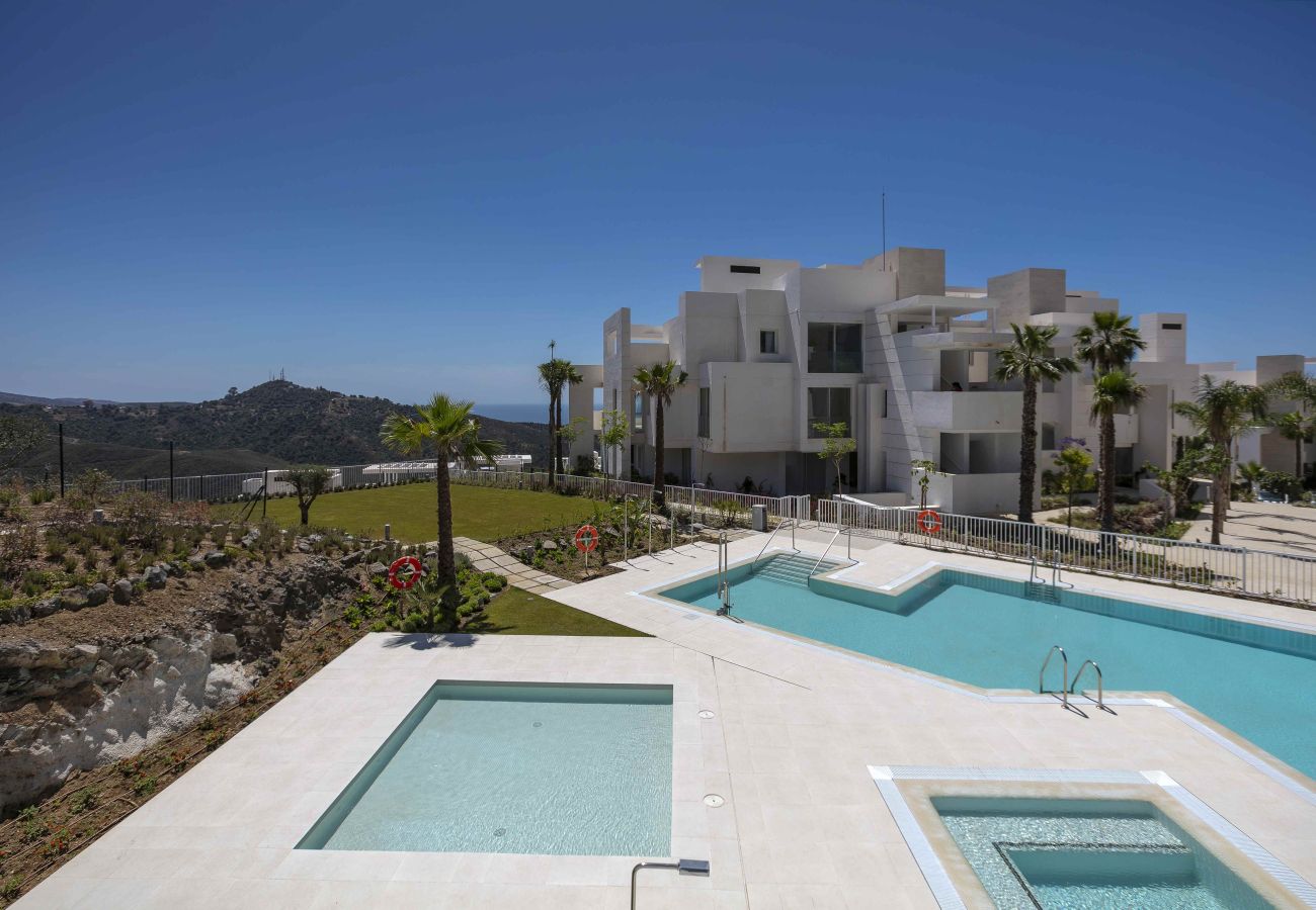 Apartamento en Ojen - 3060 Apartment with extraordinary sea views in Pal