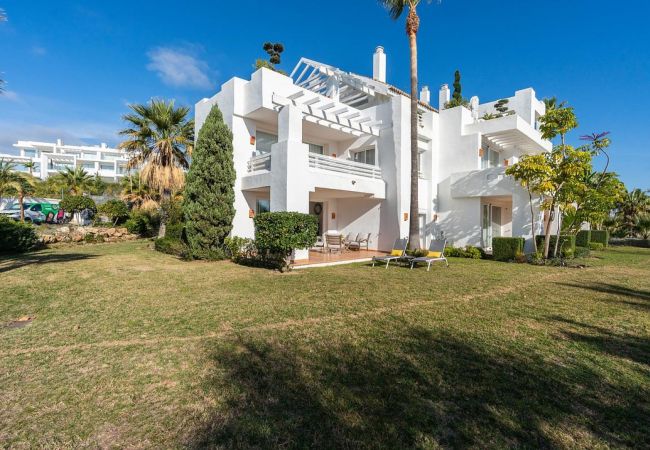 Apartamento en Casares - AL-104 ESTEPONA - APARTMENT - ALCAZABA LAGOON 2 BD