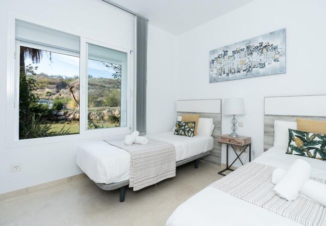 Apartamento en Casares - AL-104 ESTEPONA - APARTMENT - ALCAZABA LAGOON 2 BD