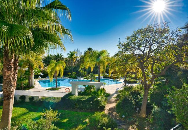 Apartamento en Casares - AL-104 ESTEPONA - APARTMENT - ALCAZABA LAGOON 2 BD