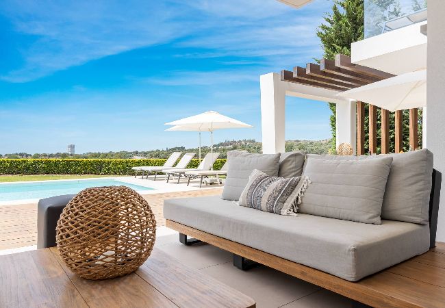 Villa en Marbella - 3301 Villa Mariposa (r3907066)