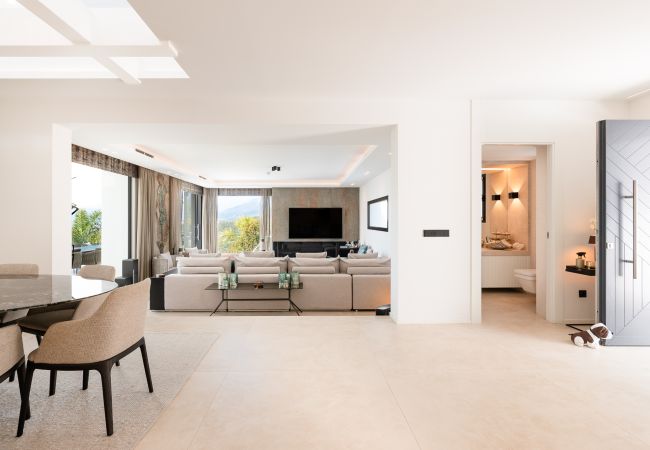 Villa à Marbella - Absolute high end villa with pool & Jacuzzi*