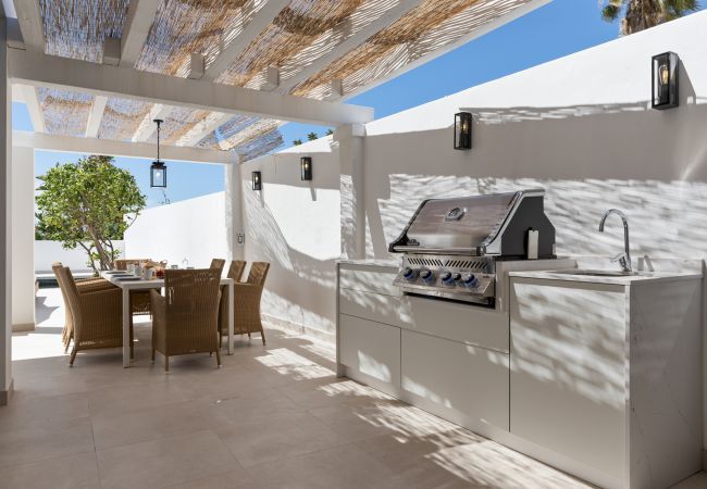 Villa à Marbella - Private Luxury Villa Steps from the beach!