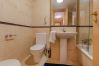 Appartement à Estepona - Beachside Apartment with Pools & Terrace Views