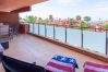 Appartement à Estepona - Beachside Apartment with Pools & Terrace Views