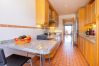 Appartement à Estepona - Beachside Apartment with Pools & Terrace Views