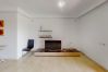Appartement à Estepona - Beachside Apartment with Pools & Terrace Views