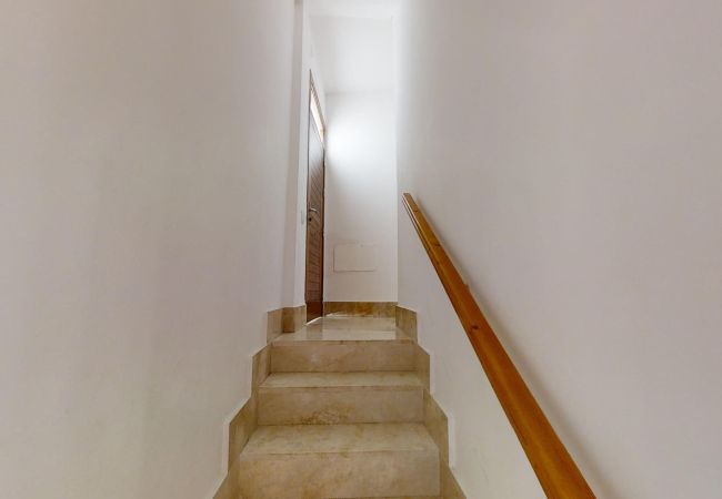 Appartement à Marbella - Apartment with Sea Views and Sunlit Terraces