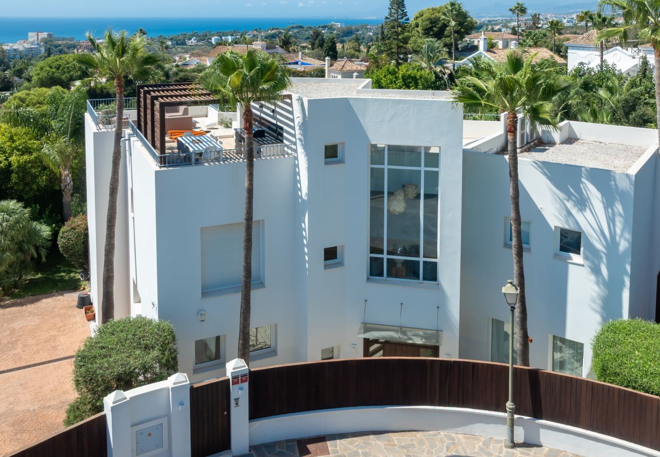 Villa à Marbella - BREATHTAKING VIEWS FROM VILLA NEAR BEACH - HEATED 