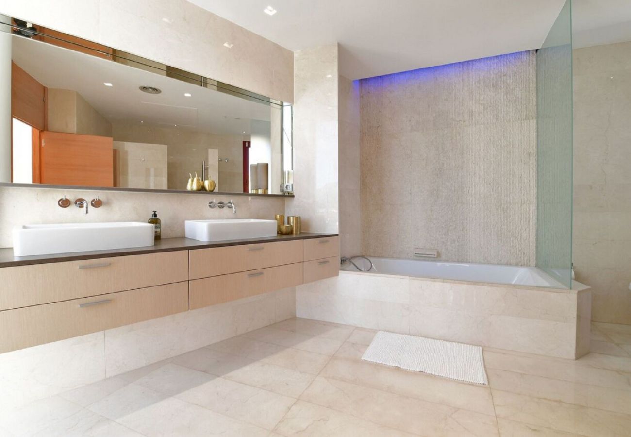 Villa à Marbella - Luxury Villa with Panoramic Views - Puerto Banus